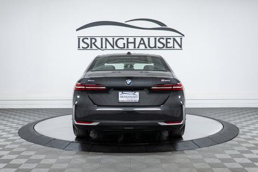 2024 BMW 530 530i xDrive