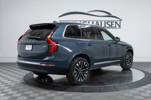 Denim Blue Metallic 2026 Volvo XC90 Plug-In Hybrid Ultra