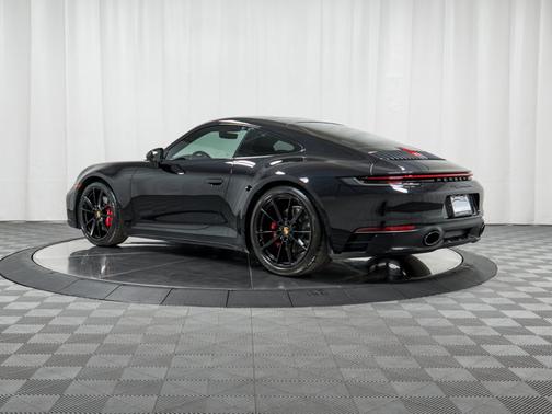 2020 Porsche 911 Carrera 4S