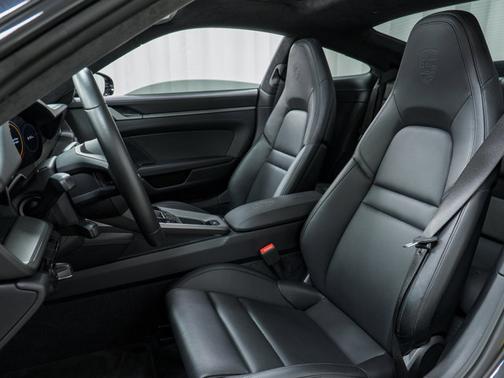 2020 Porsche 911 Carrera 4S