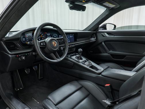 2020 Porsche 911 Carrera 4S