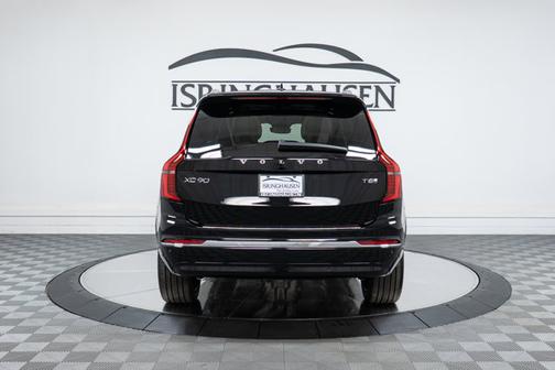 2026 Volvo XC90 Plug-In Hybrid Plus