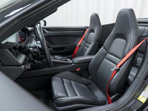 2020 Porsche 911 Carrera S