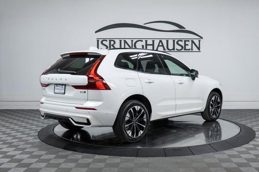 2026 Volvo XC60 Plus