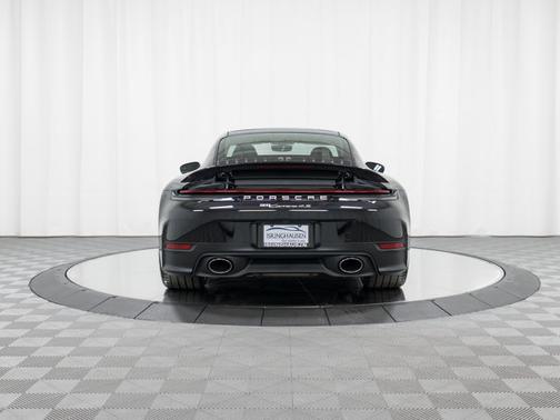 2026 Porsche 911 Carrera 4S