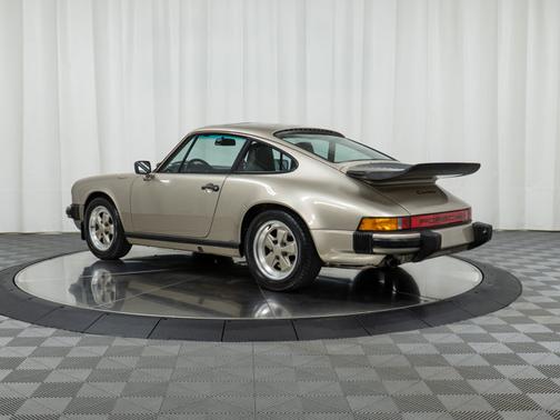 1986 Porsche 911 Carrera
