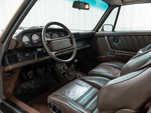 1986 Porsche 911 Carrera