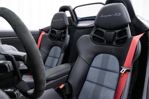 2024 Porsche 718 Spyder RS