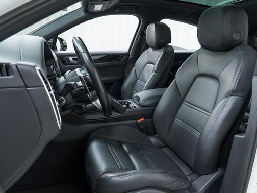 2020 Porsche Cayenne S