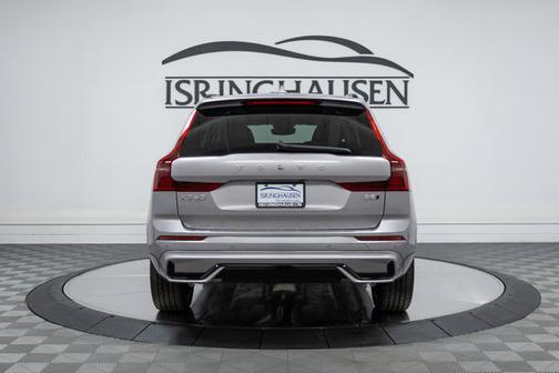 2026 Volvo XC60 Plus