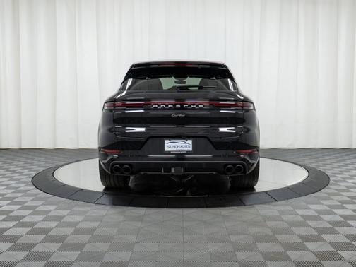 2025 Porsche Cayenne Turbo E-Hybrid