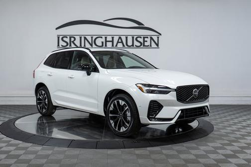 2026 Volvo XC60 Plus