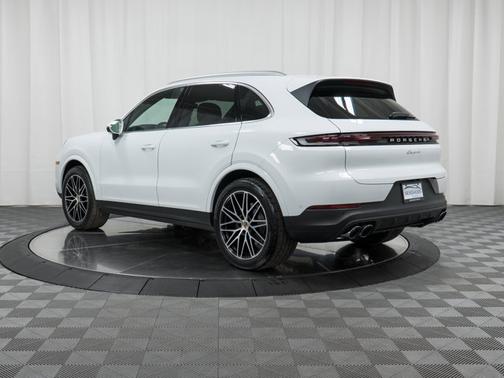2025 Porsche Cayenne 