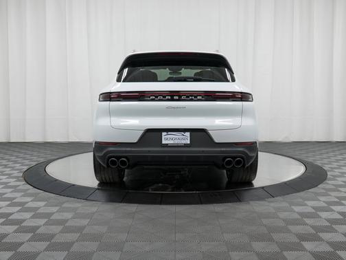 2025 Porsche Cayenne 