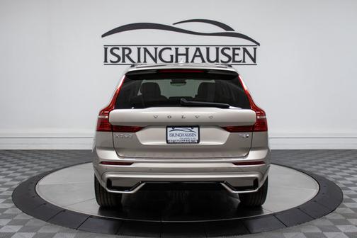 2025 Volvo XC60 Plug-In Hybrid Plus