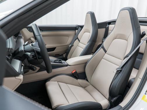 2026 Porsche 911 Carrera 4S