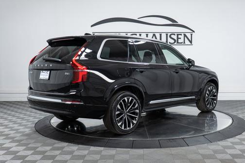 2026 Volvo XC90 Plus