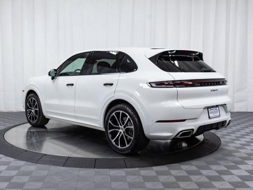 2024 Porsche Cayenne
