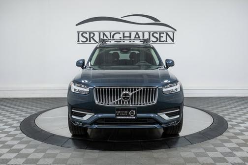 2024 Volvo XC90 Plus Bright Theme