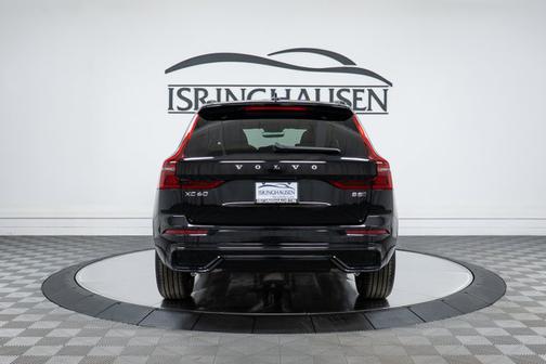 2026 Volvo XC60 Core