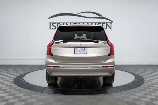 2026 Volvo XC90 Plus