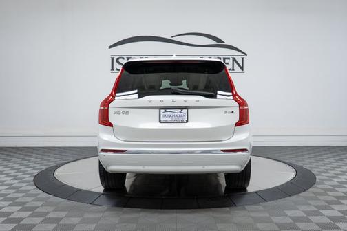 2023 Volvo XC90 Plus