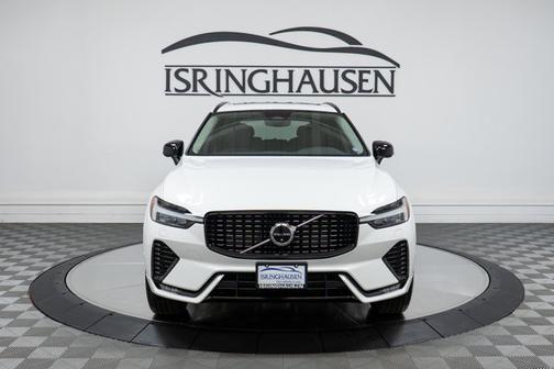 2025 Volvo XC60 Plus