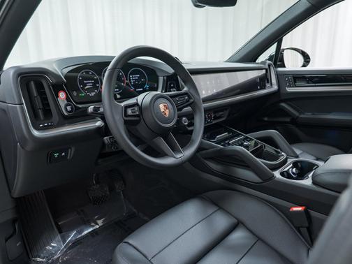 2026 Porsche Cayenne E-Hybrid