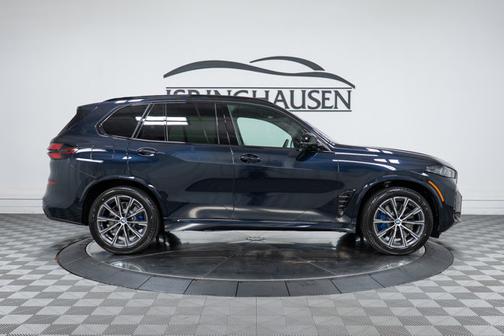 Carbon Black Metallic 2026 BMW X5 M60i