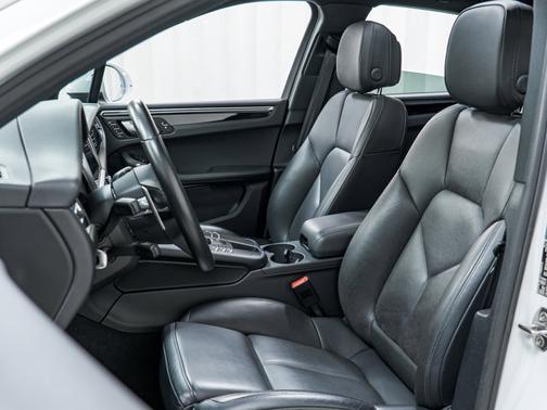 2019 Porsche Macan S