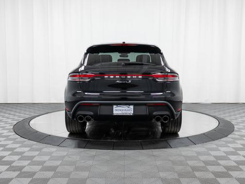 2026 Porsche Macan S