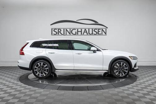 2020 Volvo V60 Cross Country T5 AWD