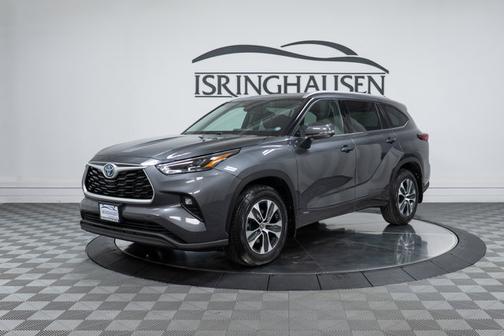 2022 Toyota Highlander Hybrid XLE