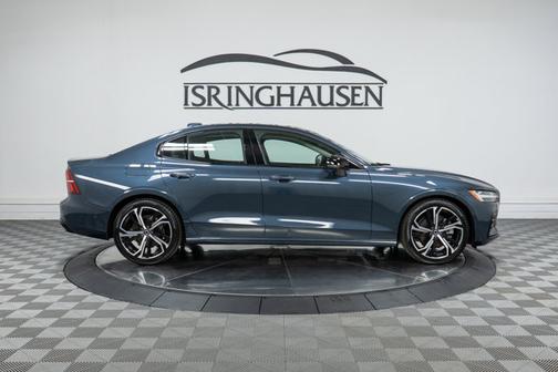 2025 Volvo S60 Plus