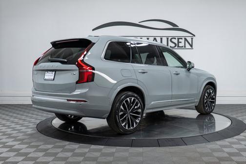 2026 Volvo XC90 Plug-In Hybrid Plus