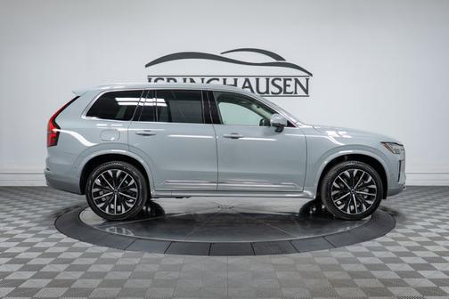 2026 Volvo XC90 Plug-In Hybrid Plus