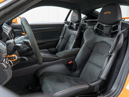 2021 Porsche 718 Cayman GT4
