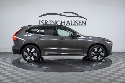 2025 Volvo XC60 Plug-In Hybrid Plus