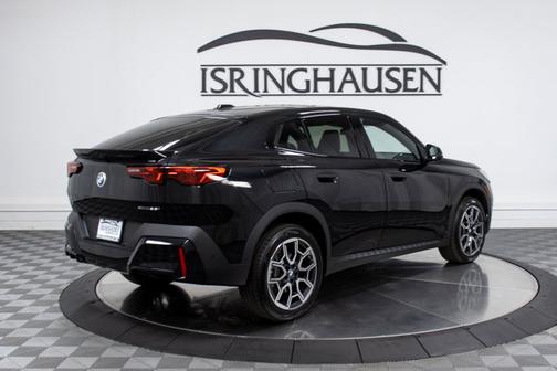 2025 BMW X2 xDrive28i