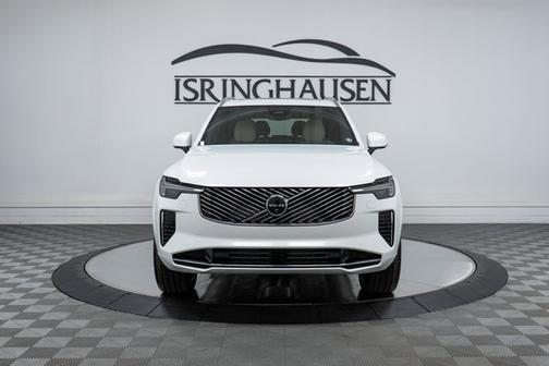 2026 Volvo XC90 Plus