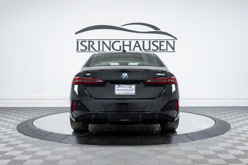 2025 BMW i5 M60