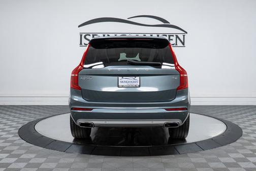 2020 Volvo XC90 T6 Momentum