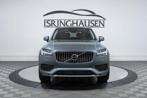 2020 Volvo XC90 T6 Momentum