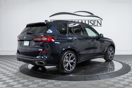 2023 BMW X5 M50i
