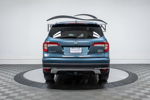 2019 Honda Pilot Touring 8-Passenger