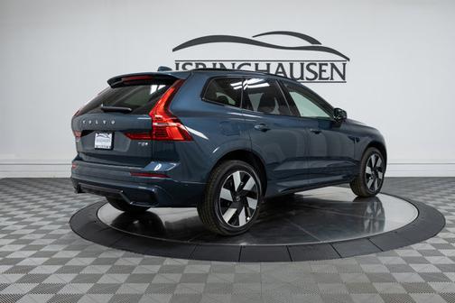 2025 Volvo XC60 Plug-In Hybrid Plus