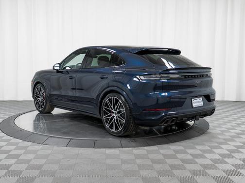 2026 Porsche Cayenne Turbo E-Hybrid