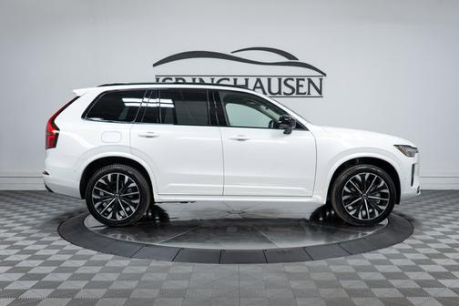 2026 Volvo XC90 Ultra Dark Theme