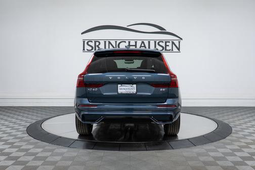 2026 Volvo XC60 Plus