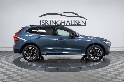 2026 Volvo XC60 Plus